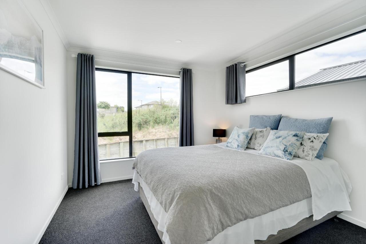 Fabulous River View - Brand New House In Hamilton Exterior foto